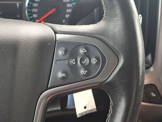 Used 2018 Black Chevrolet LT image 21