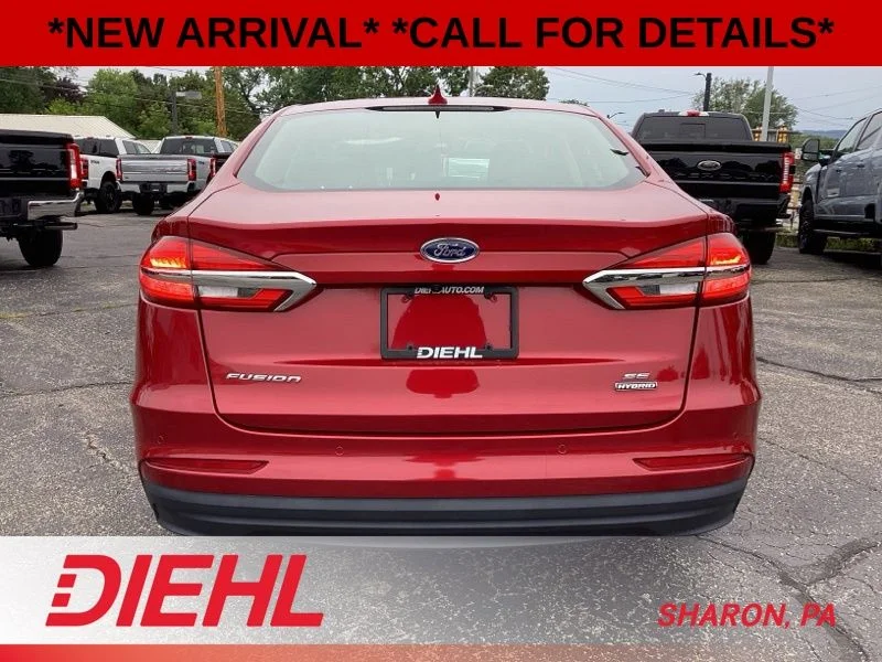 Used 2020 Red Ford SE image 6