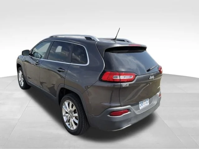 Used 2016 Gray Jeep Limited image 5