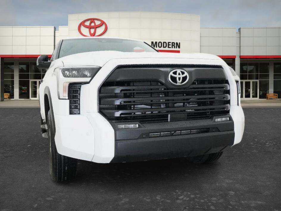 New 2026 Ice Cap Toyota SR5 image 3