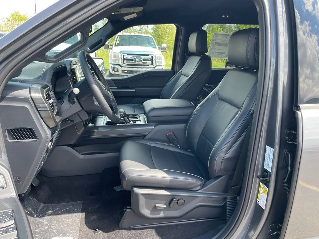 New 2026 Carbonized Gray Metallic Ford Lariat® image 13