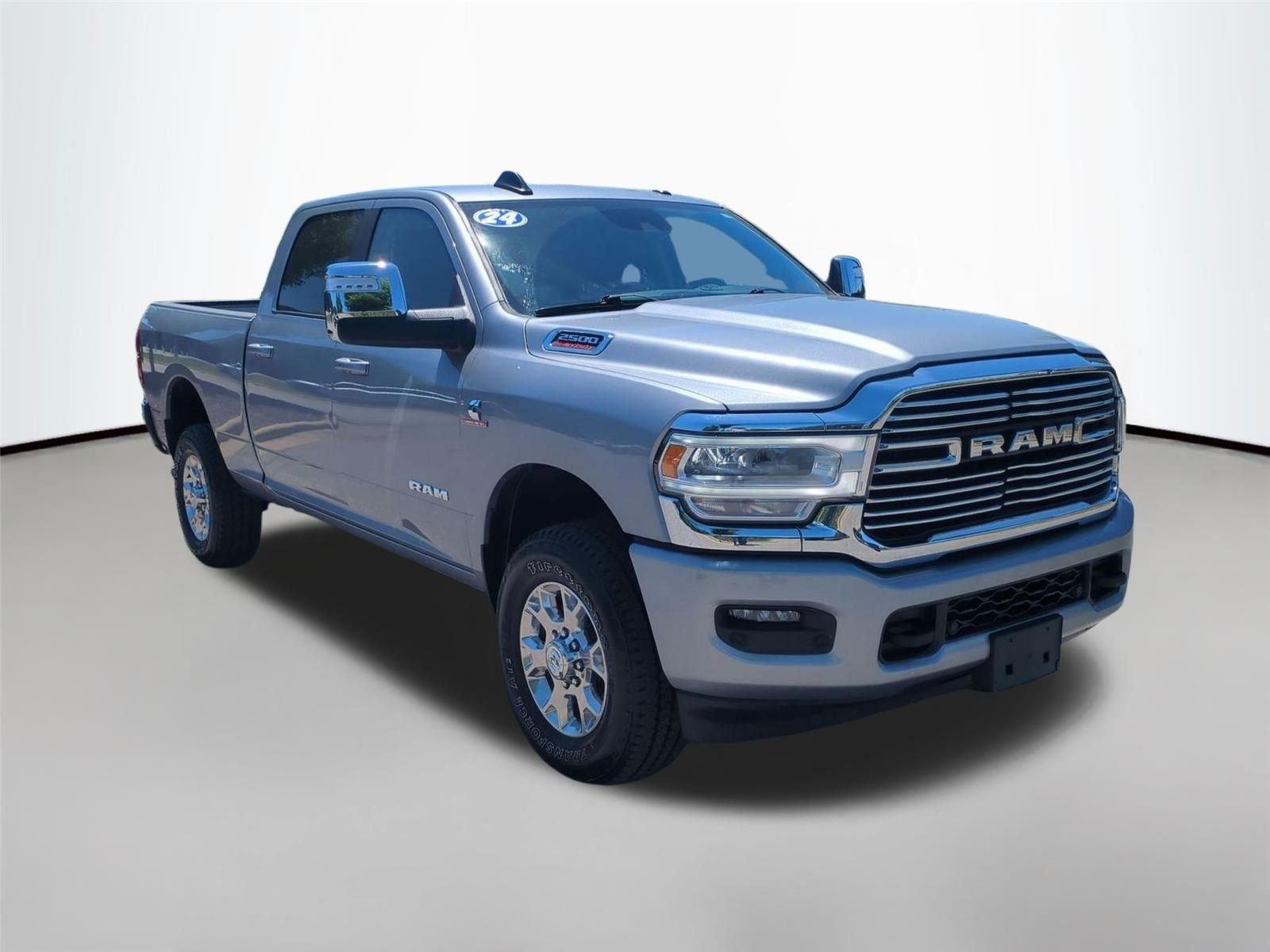 Used 2024 Billet Silver Metallic Clearcoat Ram Laramie image 7
