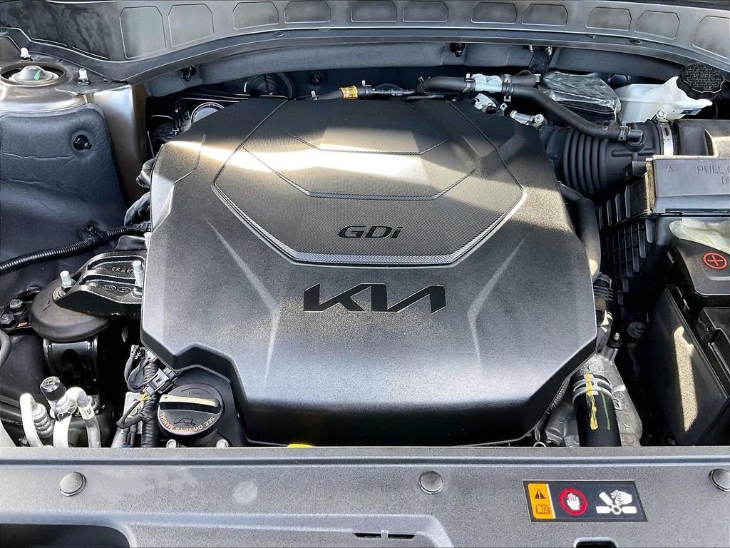Used 2024 Green Kia EX X-Line image 31