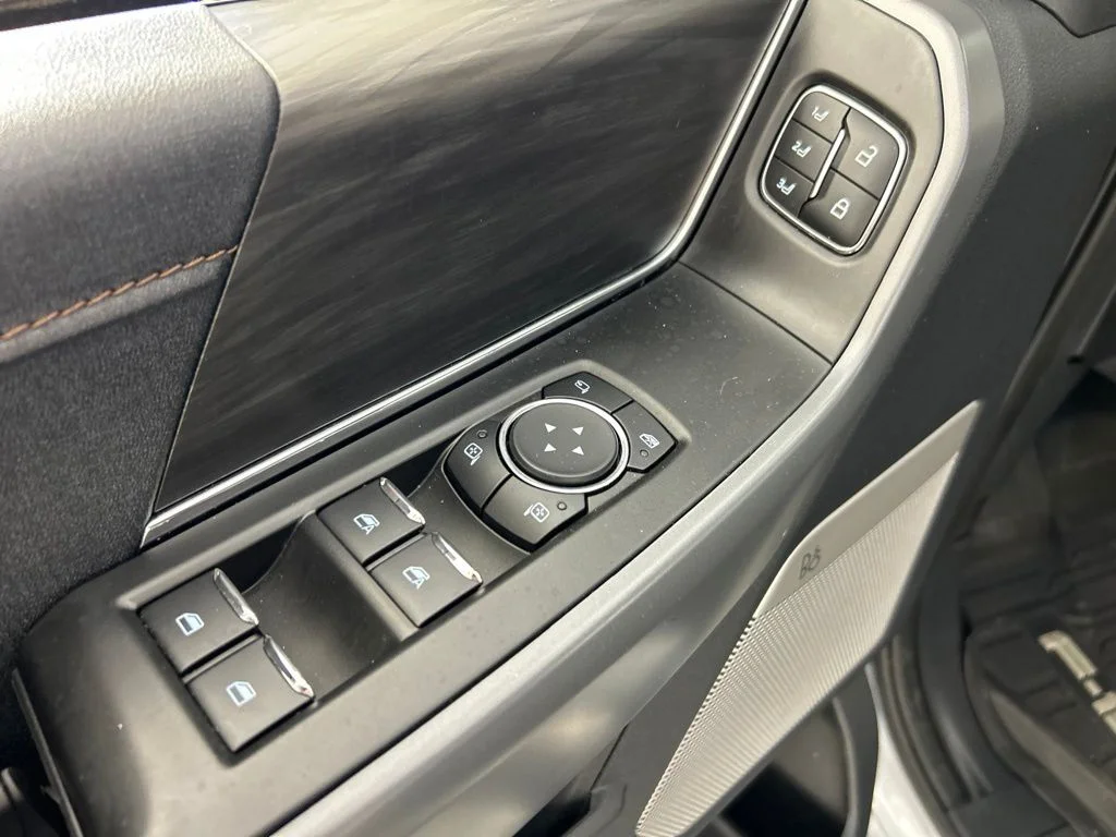 Used 2025 Silver Ford Lariat image 12