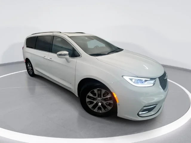 2024 Chrysler Pacifica