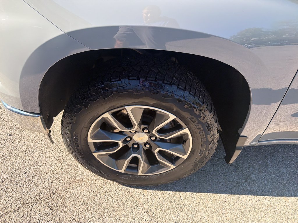 Used 2024 Gray Chevrolet LT image 10