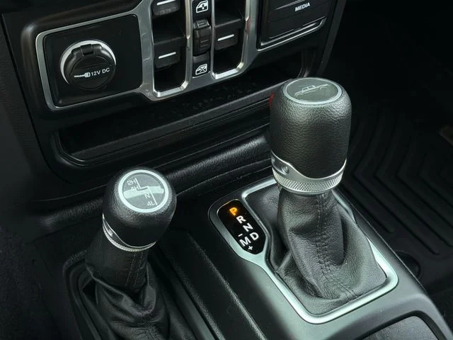 Used 2021 Blue Jeep Freedom Edition image 28