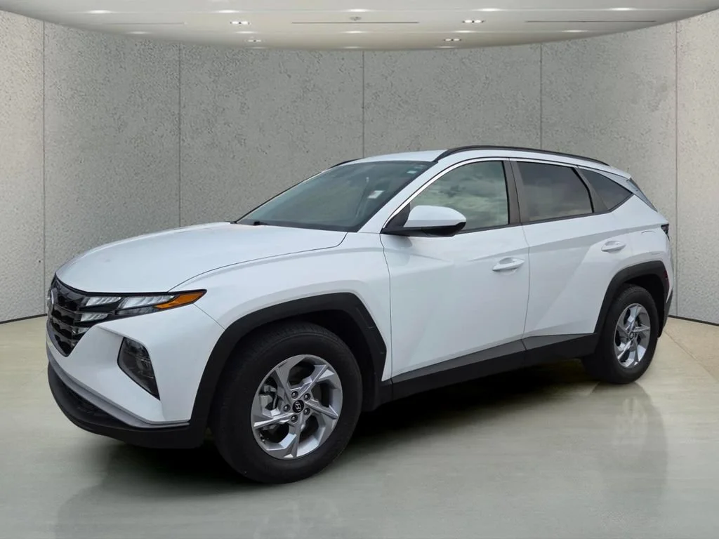 Used 2024 White Pearl Hyundai SEL image 8