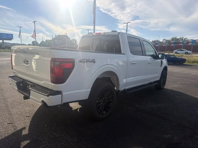 New 2026 Oxford White Ford XLT image 3