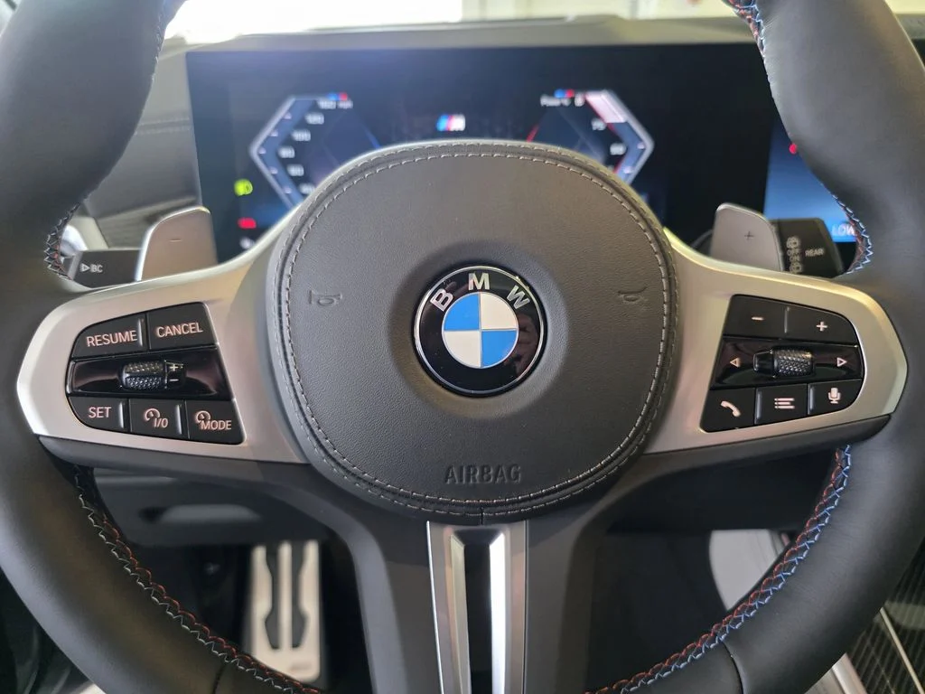 New 2026 Skyscraper Grey Metallic BMW M60i image 20