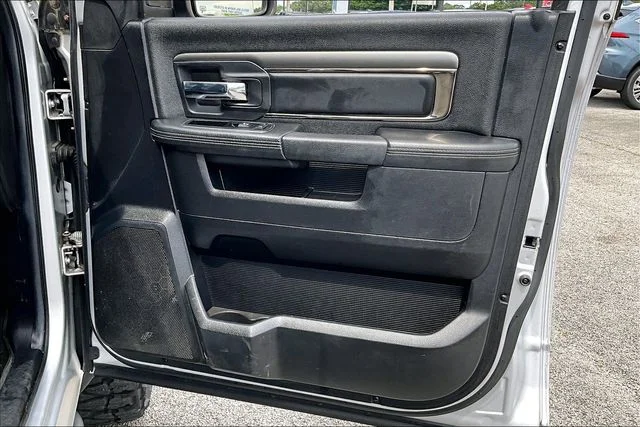 Used 2014 Silver Ram Sport image 25