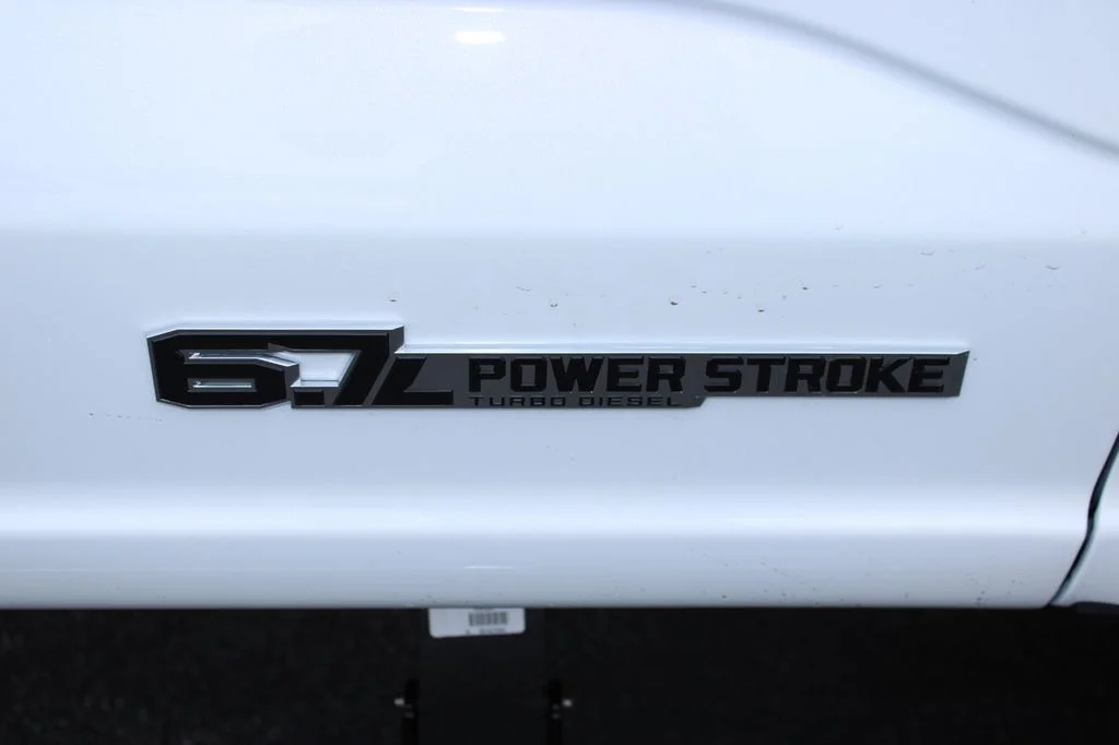 New 2026 Star White Metallic Tri-Coat Ford F-250® Platinum® image 18