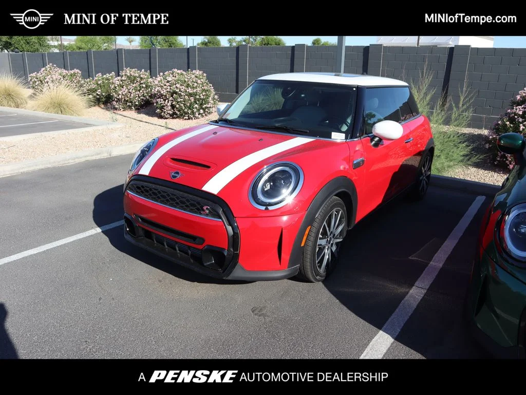 2023 MINI Cooper Cooper S 3 Door's photo
