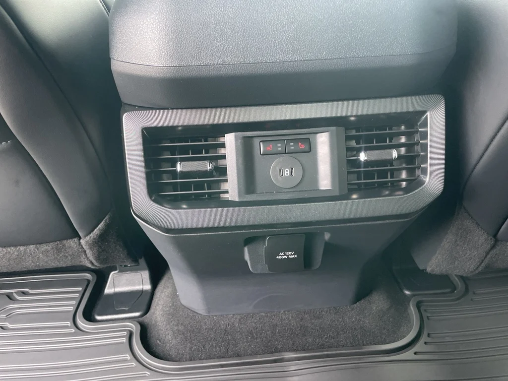 New 2026 Glacier Gray Metallic Tri-Coat Ford F-350® Platinum® image 15