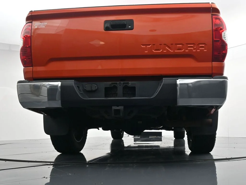 Used 2017 Red Toyota SR5 image 36