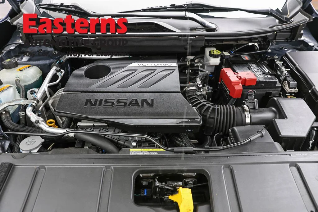 Used 2023 Blue Nissan S image 7