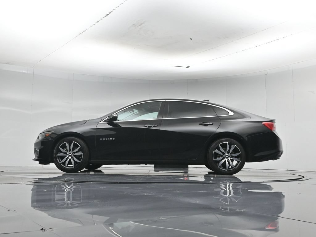 Used 2017 Black Chevrolet LT image 8
