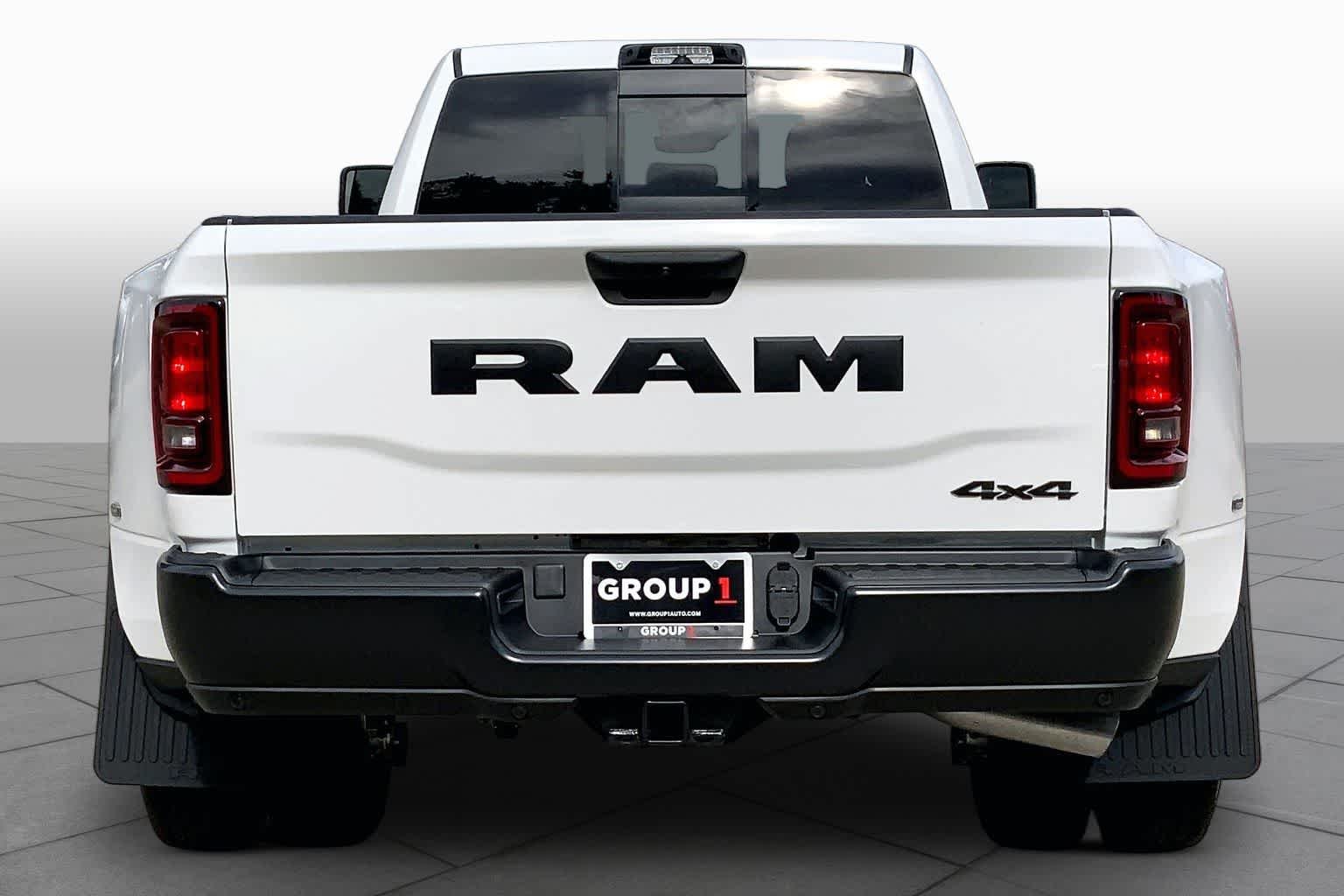 New 2026 Bright White Clear-Coat Exterior Paint RAM Tradesman image 4