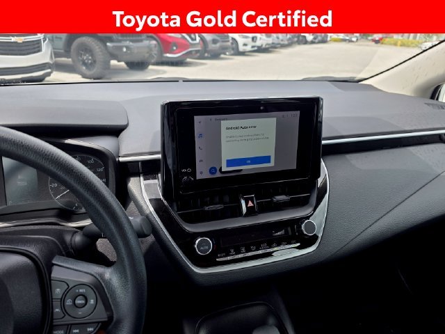 Used 2025 White Toyota LE image 5