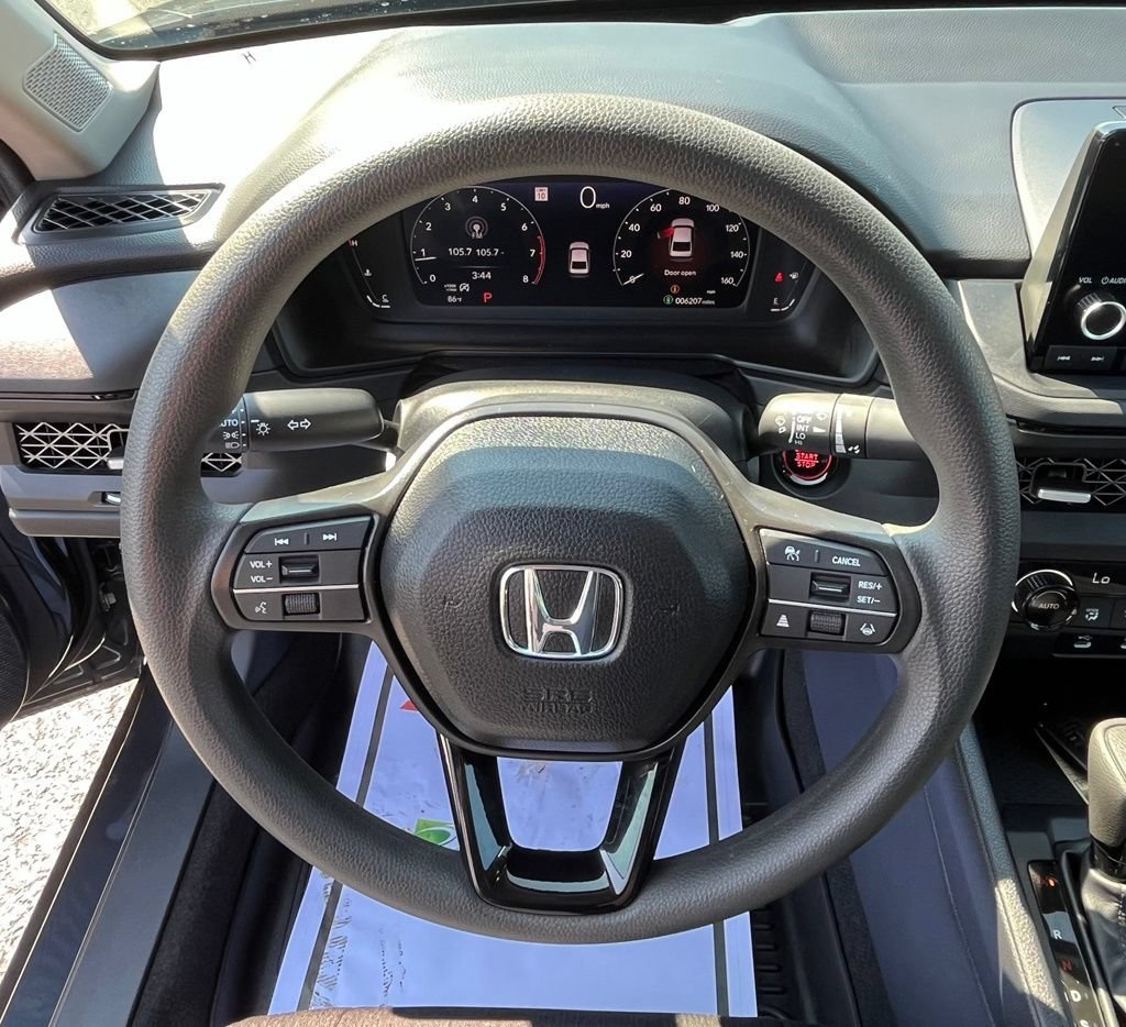 2025 Honda Accord SE - Photo 12