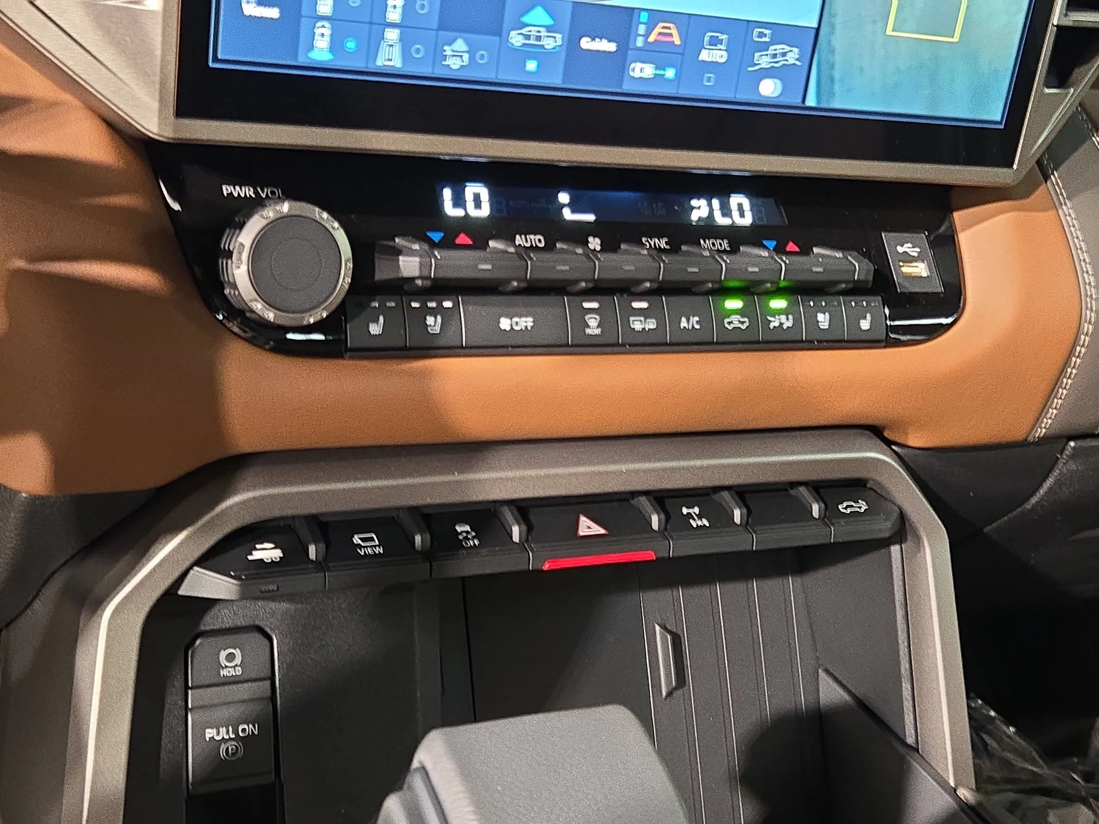 New 2026 Wind Chill Pearl Toyota 1794 Edition Hybrid image 21