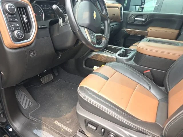 Used 2021 Black Chevrolet High Country image 18