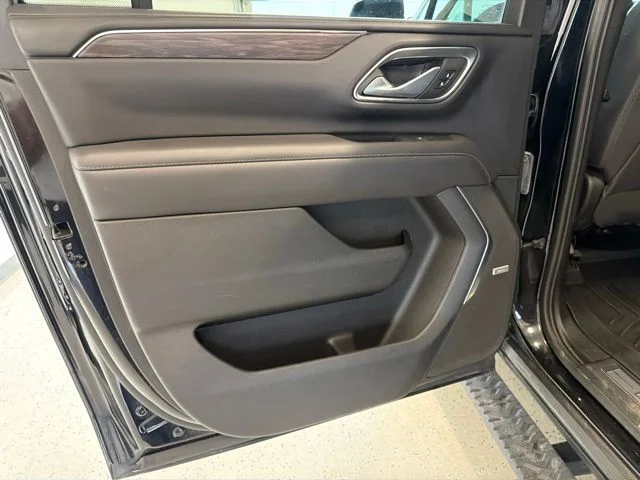 2023 Chevrolet Suburban Z71 - Photo 47