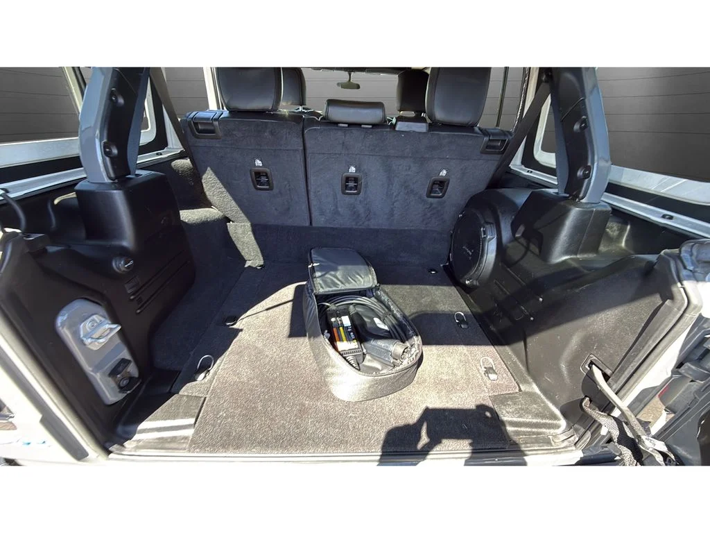 Used 2023 Gray Jeep Sahara 4xe image 14