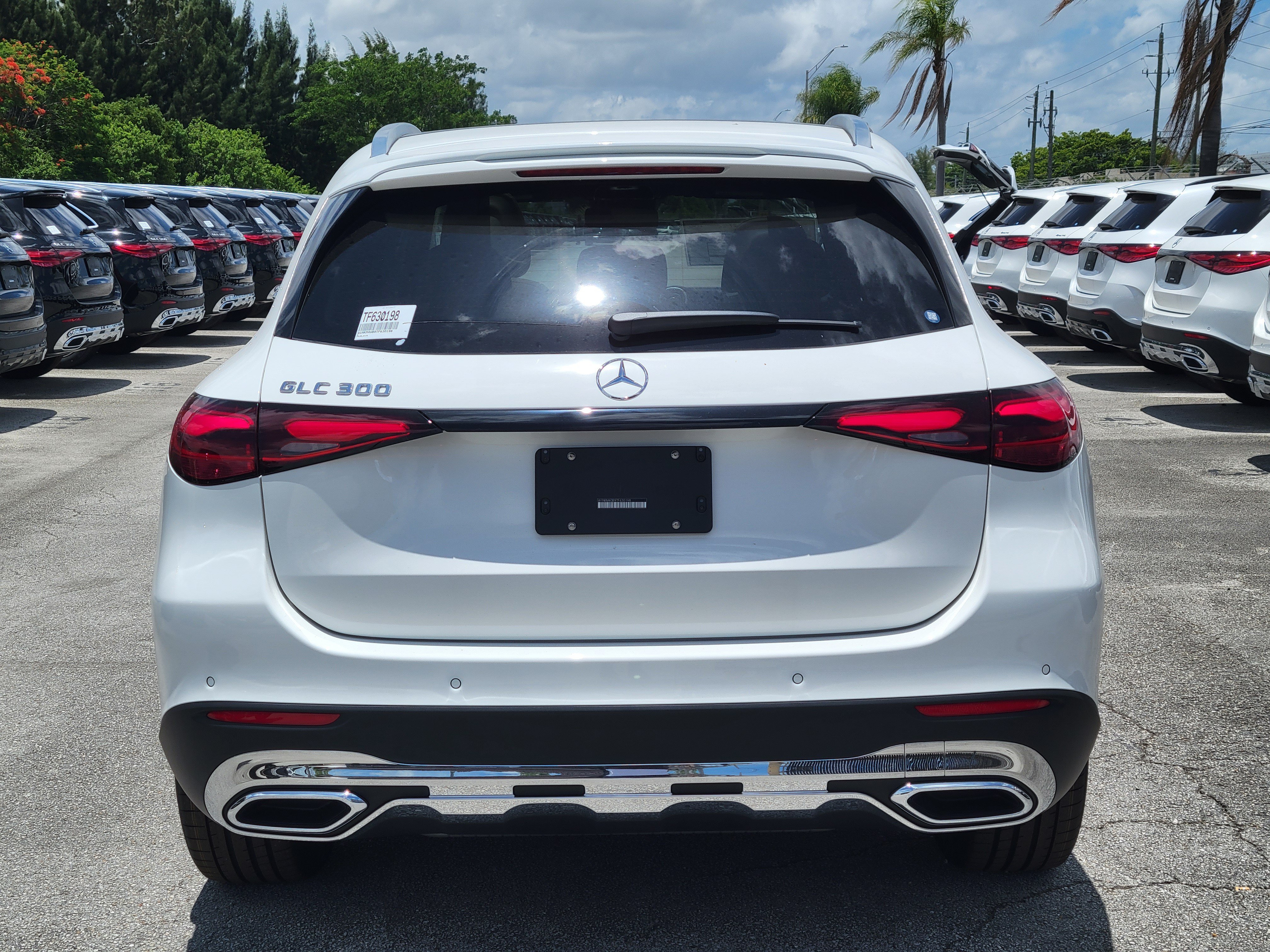 New 2026 Polar White Mercedes-Benz GLC 300 image 86