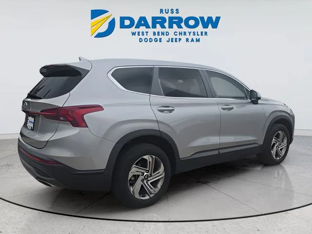 Used 2023 Silver Hyundai SE image 5