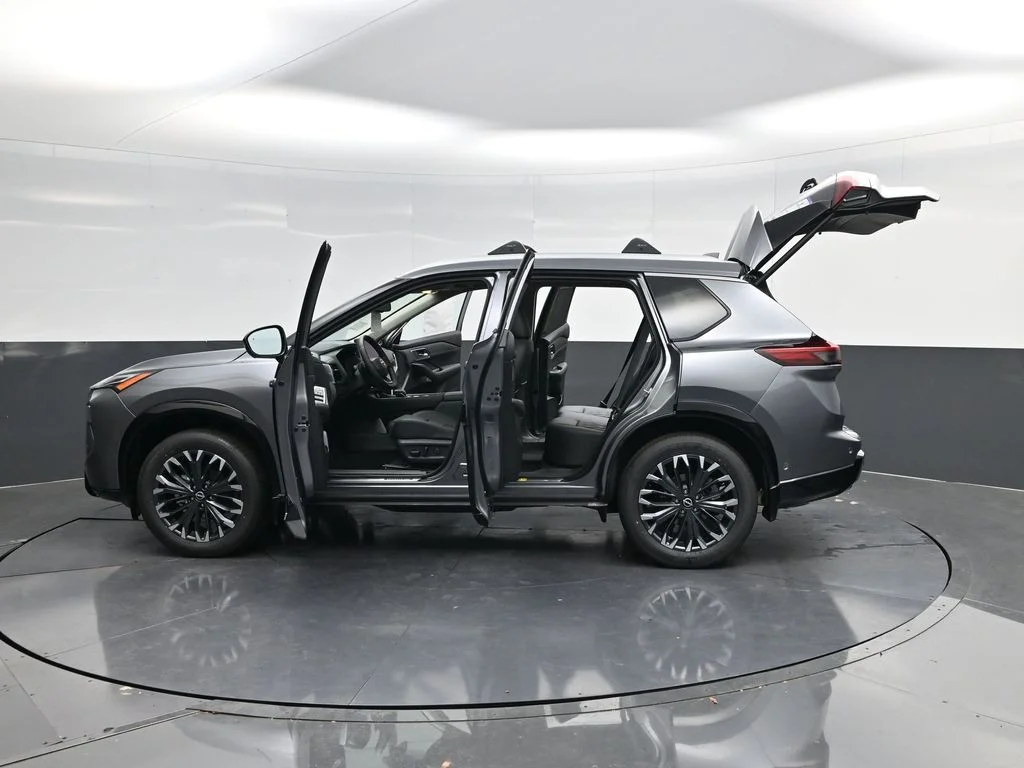 New 2026 Gray Nissan Platinum image 58