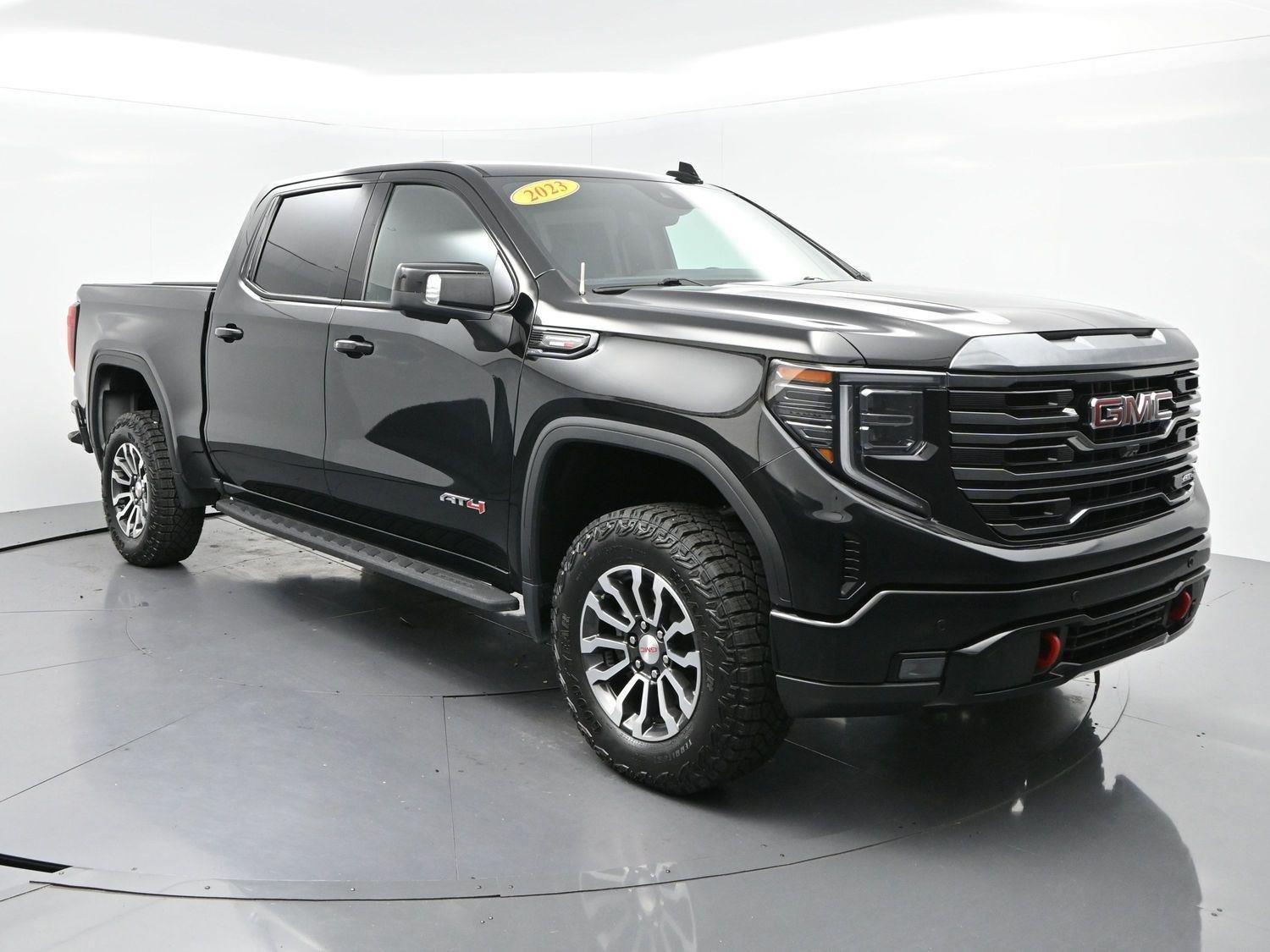Used 2023 Onyx Black GMC AT4 image 2