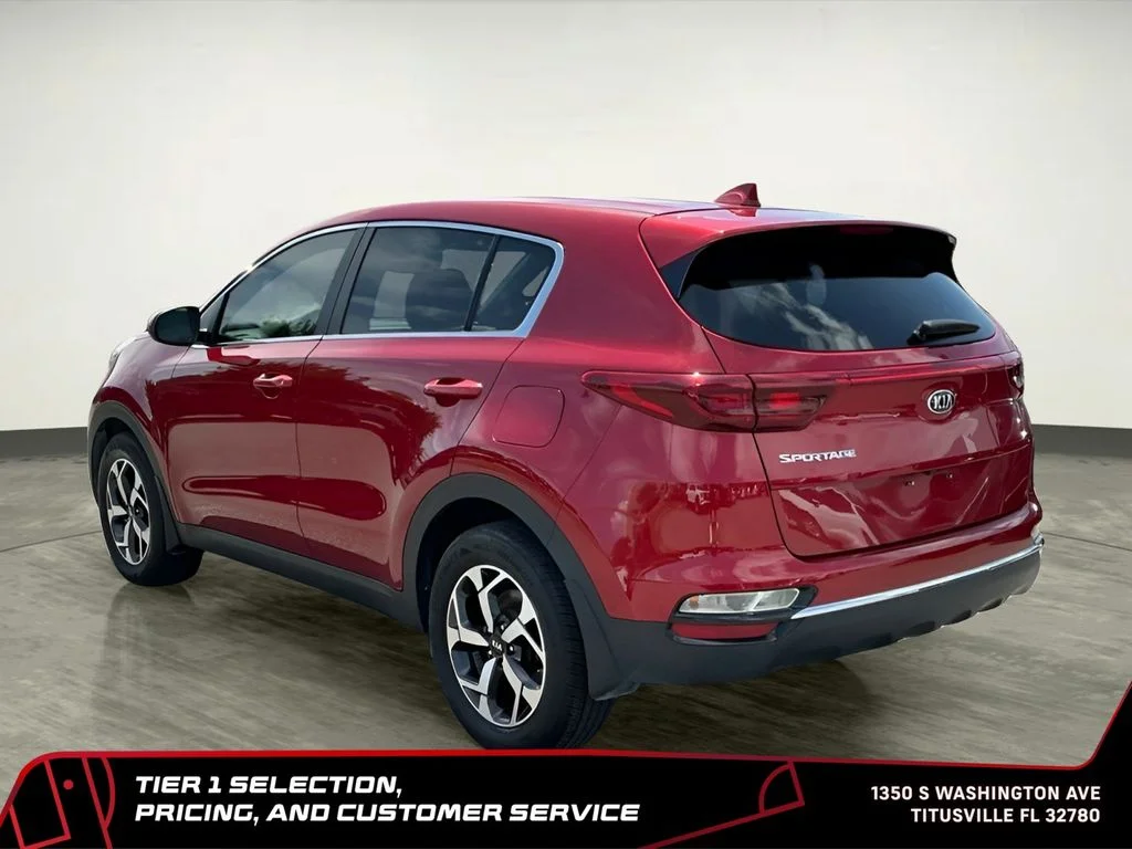 Used 2022 Red Kia LX image 6