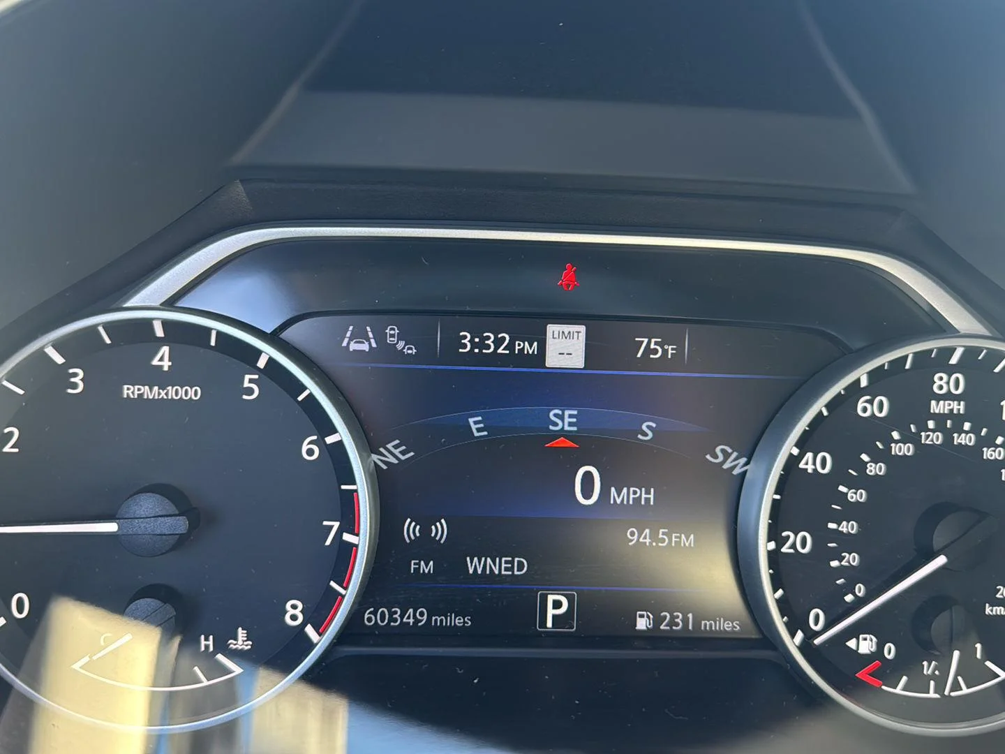 Used 2020 Pearl White Tricoat Nissan SL image 11