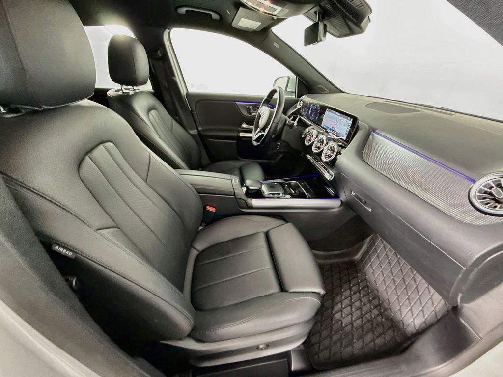 Used 2023 Silver Mercedes-Benz GLA 250 image 29
