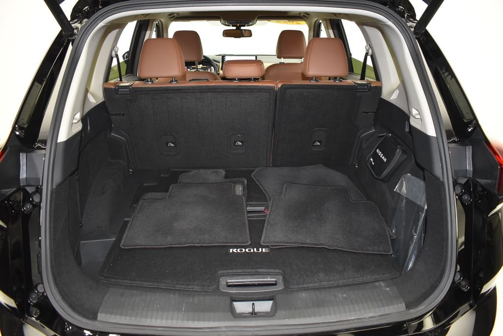 Certified Used 2026 Black Nissan Platinum image 39
