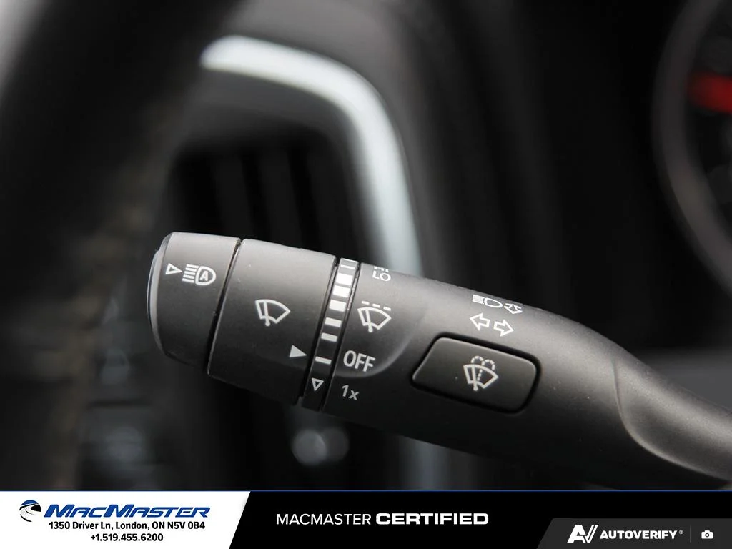 Used 2022  Chevrolet LTZ image 19