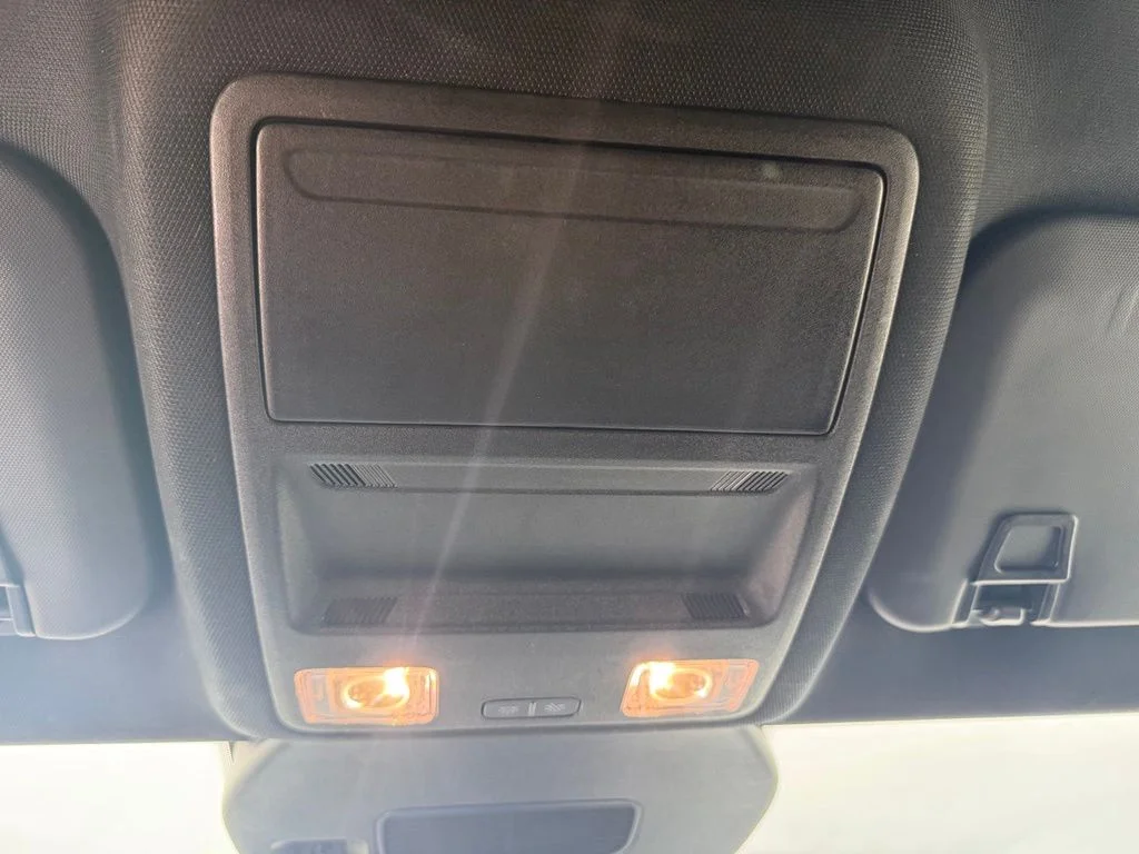 Used 2023 Gray Ford ST-Line Elite image 23