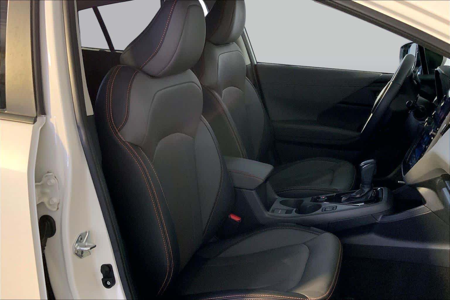 Used 2024 Crystal White Pearl Subaru Limited image 8