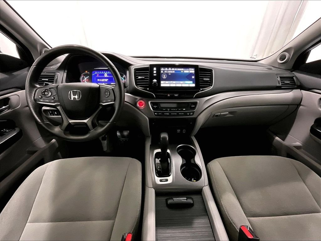 Used 2019 Silver Honda EX image 22