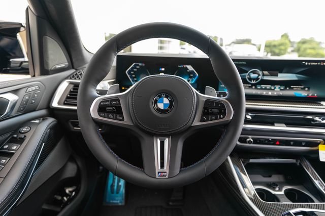 New 2027 Black Sapphire Metallic BMW M60i image 17