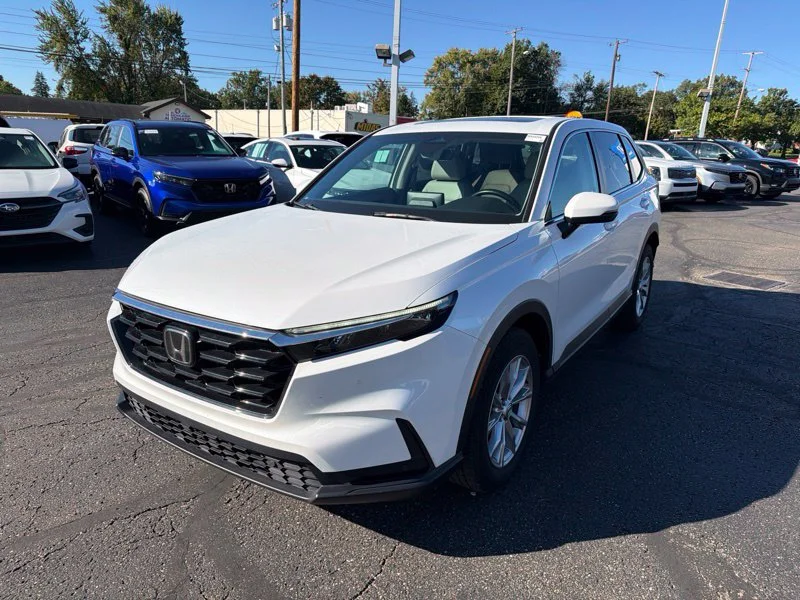 Used 2024 White Honda EX-L image 3