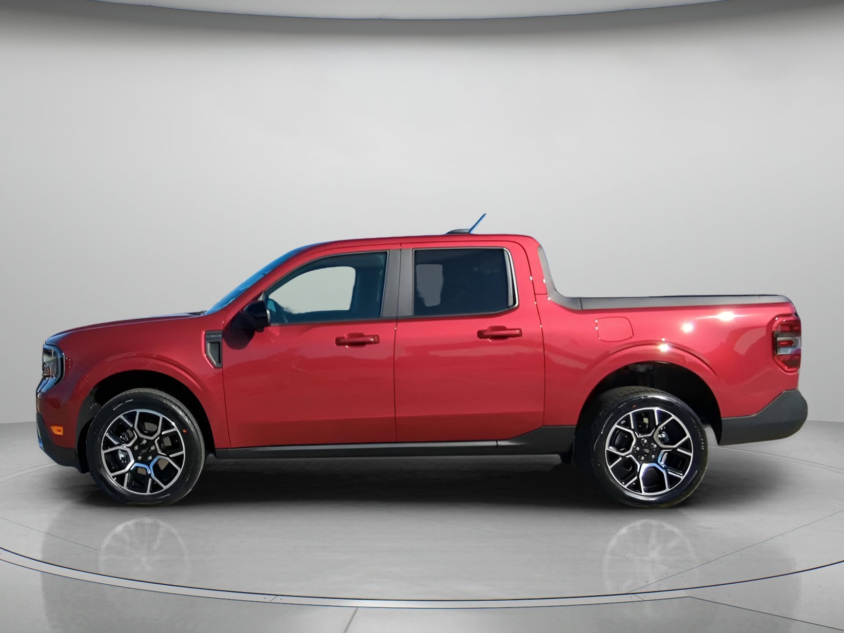 New 2026 Ruby Red Metallic Tinted Clearcoat Ford Lariat® image 13