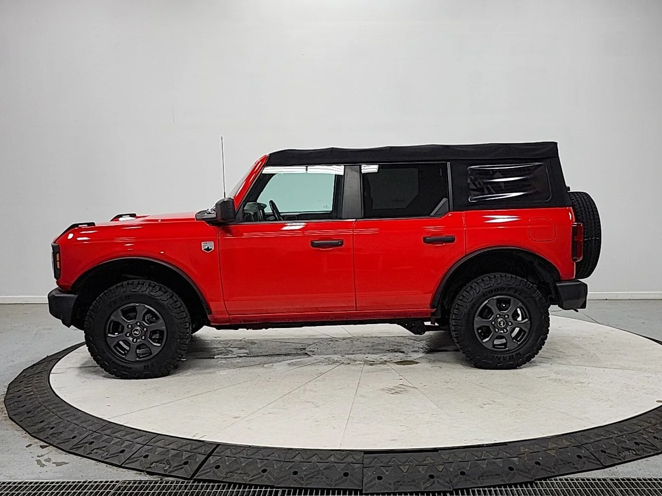 Used 2022 Red Ford Big Bend image 4
