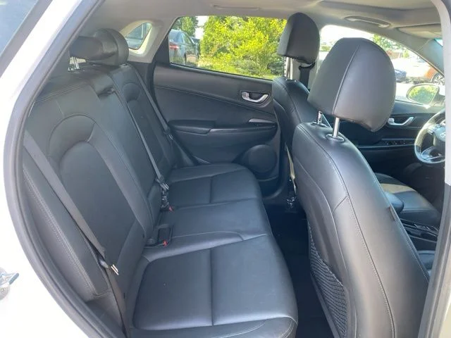 Used 2022 White Hyundai Limited image 24