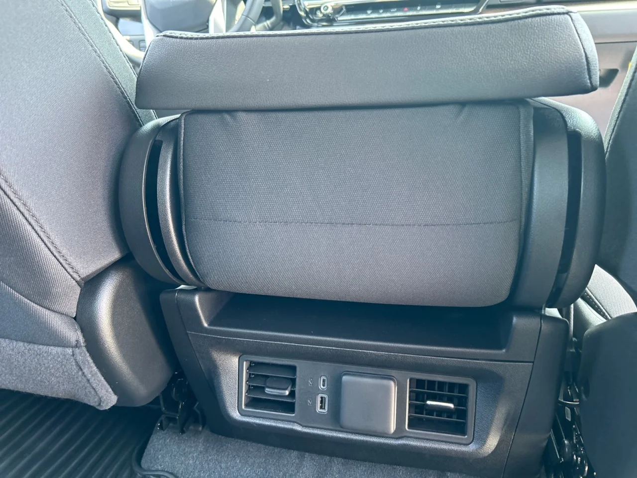 New 2026 Sterling Metallic GMC SLE image 22