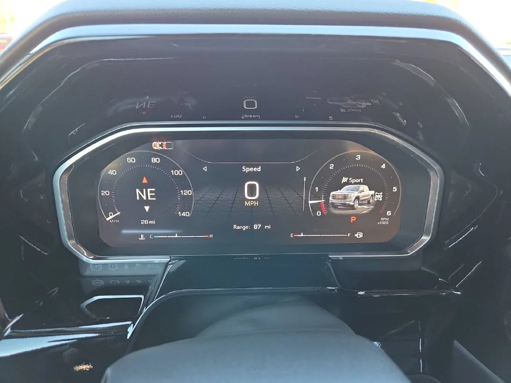 New 2026 White GMC Elevation image 14