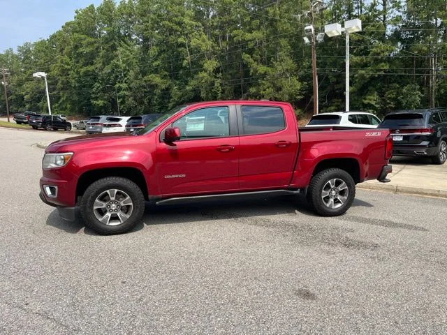 Used 2019 Red Chevrolet Z71 image 35