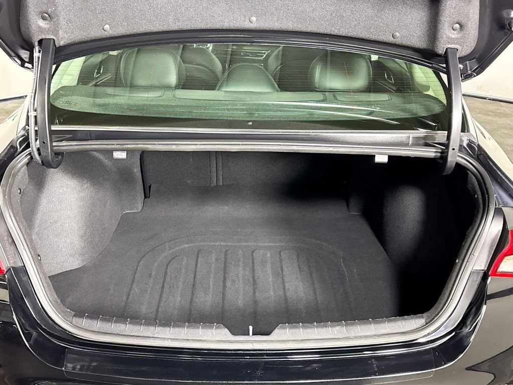 Used 2022 Ebony Black Kia EX image 22