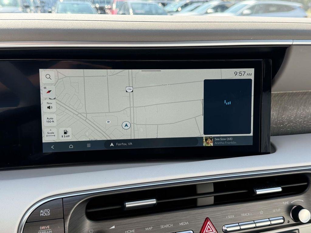 New 2026 Abyss Black Hyundai SEL 7P image 3